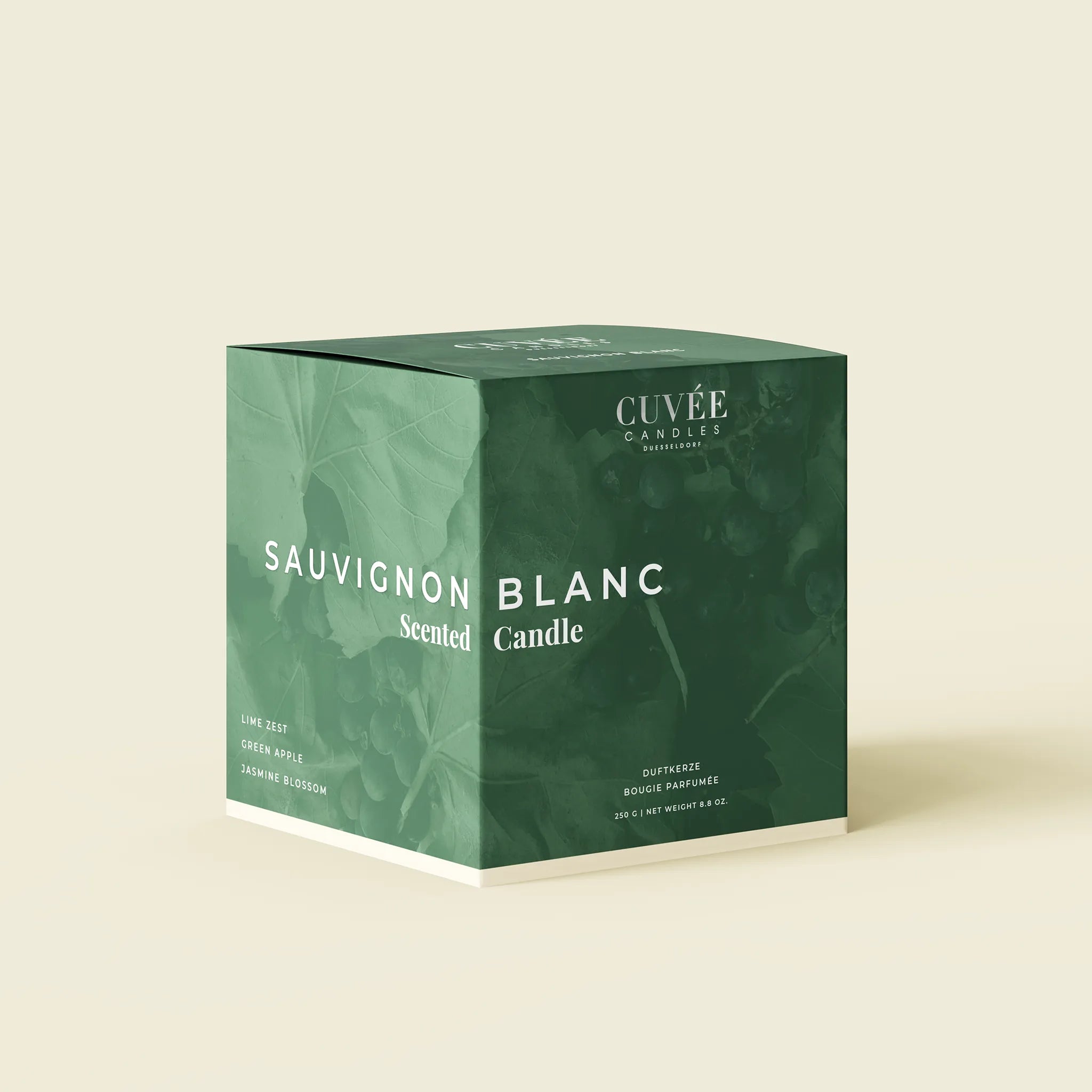 Sauvingon Blanc Schachtel auf beigem Hintergrund.