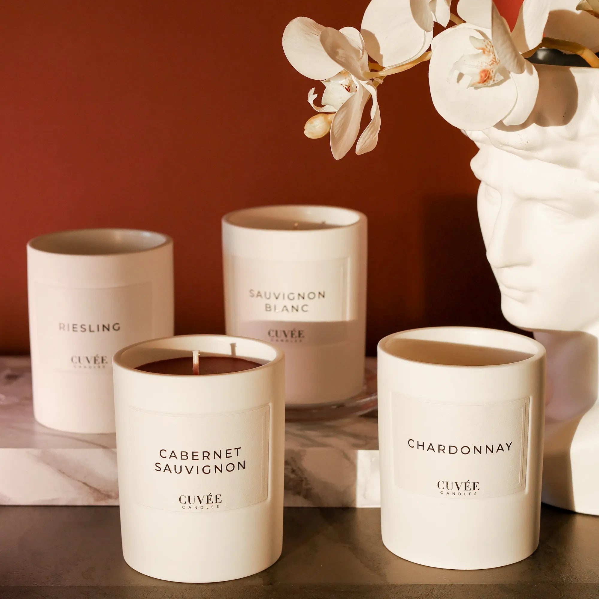 Von der Rebe zur Flamme: Wie Wein-Aromen Luxus-Duftkerzen prägen